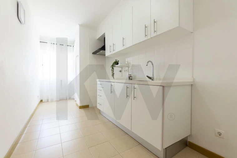 Apartamento T3 para Venda em Arrifes Foto 6