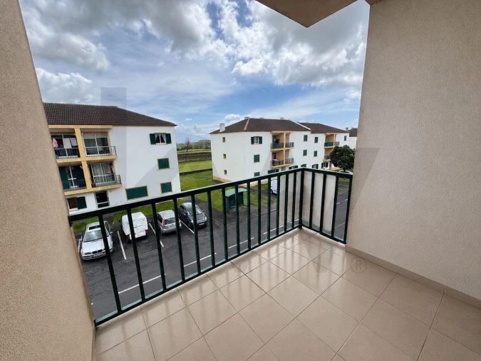 Apartamento T3 para Venda em Arrifes Foto 7
