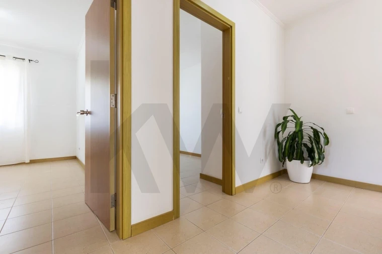 Apartamento T3 para Venda em Arrifes Foto 13