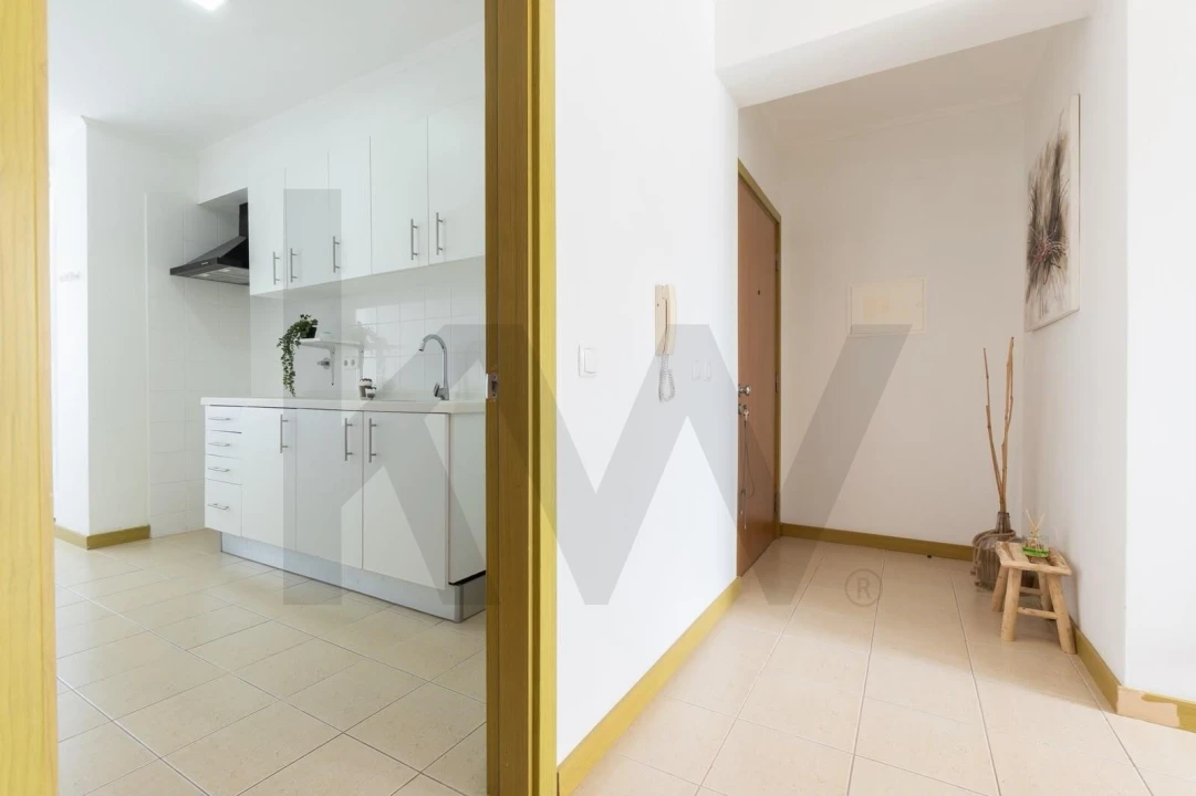 Apartamento T3 para Venda em Arrifes Foto 5