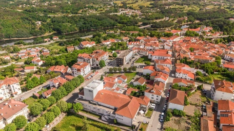 Moradia T4 para Venda em Santa Comba Dão e Couto do Mosteiro