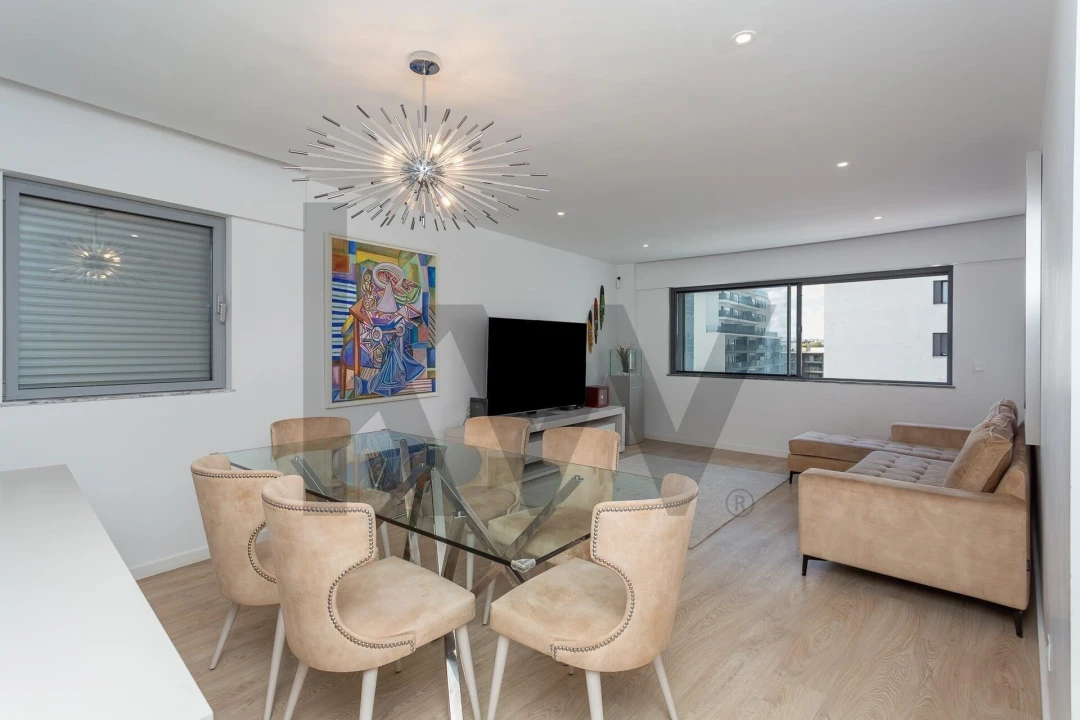 Apartamento T2 para Arrendamento em Lumiar Foto 3