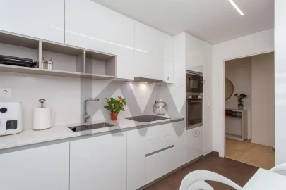 Apartamento T2 para Arrendamento em Lumiar