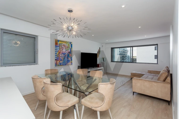 Apartamento T2 para Arrendamento em Lumiar Foto 3