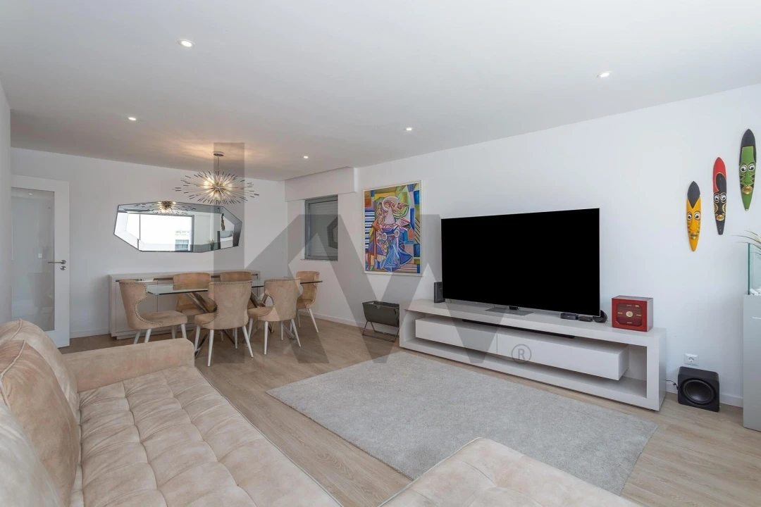 Apartamento T2 para Arrendamento em Lumiar Foto 6