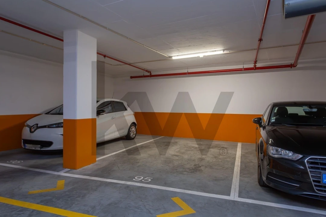 Apartamento T2 para Arrendamento em Lumiar Foto 23