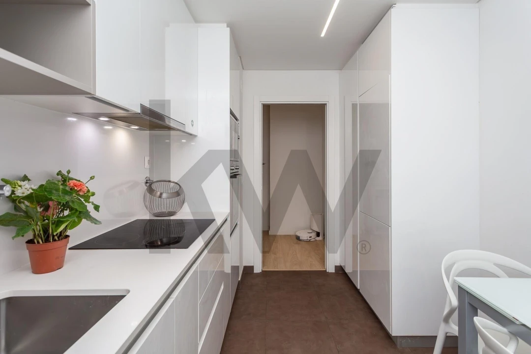 Apartamento T2 para Arrendamento em Lumiar Foto 13