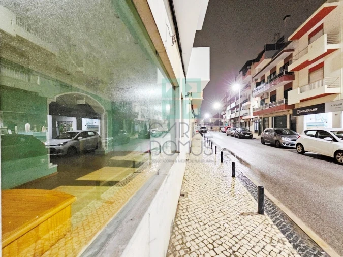 Loja para Arrendamento em Faro (Sé e São Pedro) Foto 27
