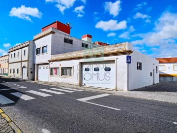 Armazém para Venda em Gaeiras