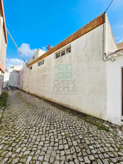 Armazém para Venda em Gaeiras