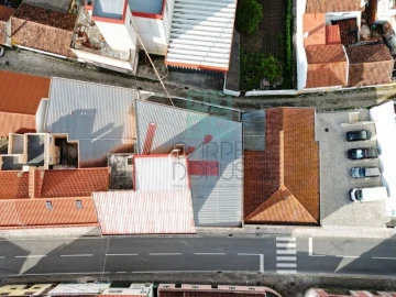 Armazém para Venda em Gaeiras