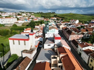 Armazém para Venda em Gaeiras