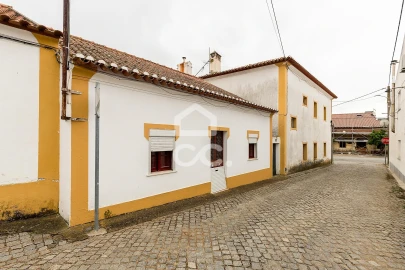 Moradia T3 para Venda em São Manços e São Vicente do Pigeiro