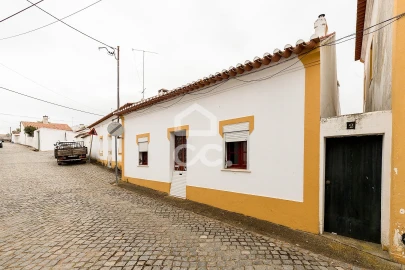 Moradia T3 para Venda em São Manços e São Vicente do Pigeiro