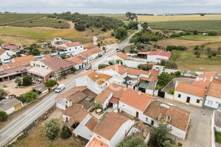 Moradia T3 para Venda em São Manços e São Vicente do Pigeiro Foto 32