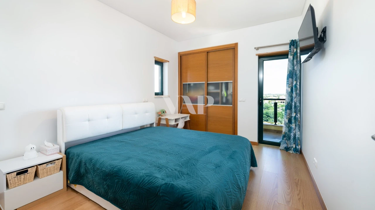Apartamento T3 para Venda em Quarteira Foto 16