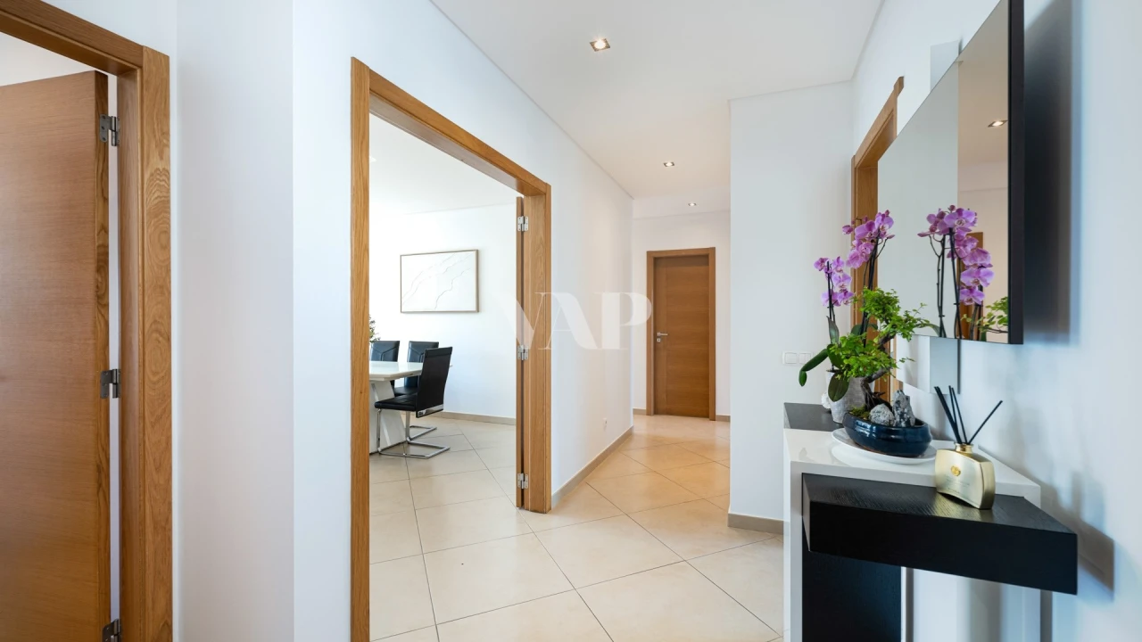 Apartamento T3 para Venda em Quarteira Foto 8