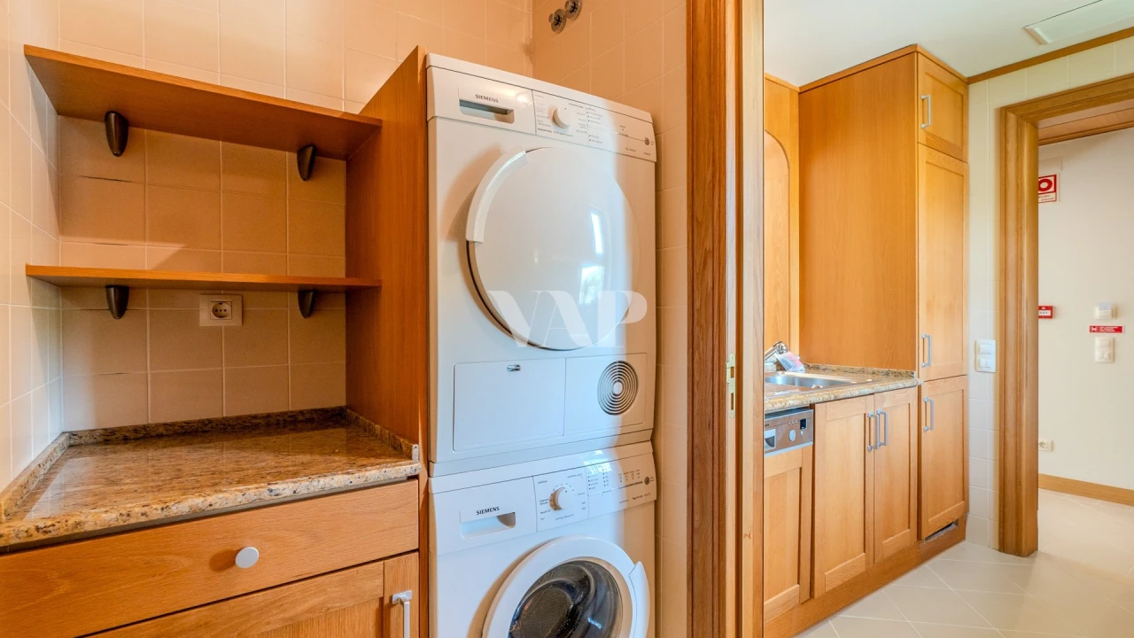 Apartamento T2 para Venda em Albufeira e Olhos de Água Foto 10