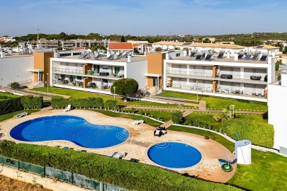 Moradia T3 para Venda em Albufeira e Olhos de Água