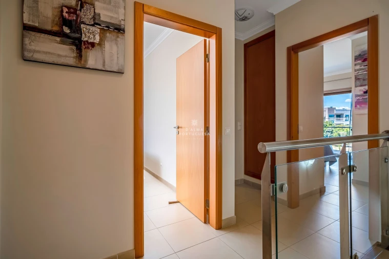 Moradia T3 para Venda em Albufeira e Olhos de Água Foto 23
