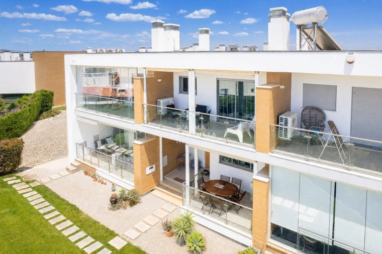 Moradia T3 para Venda em Albufeira e Olhos de Água Foto 4