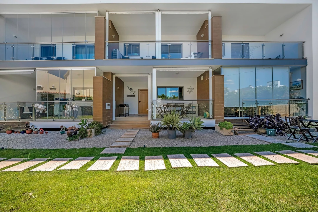 Moradia T3 para Venda em Albufeira e Olhos de Água Foto 40