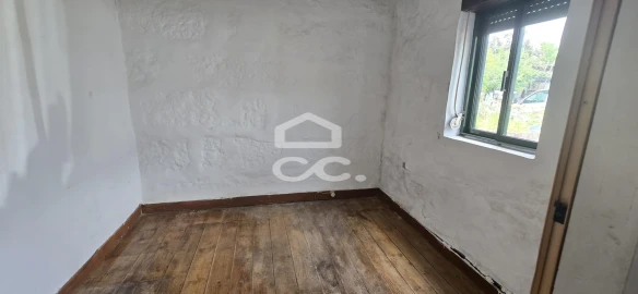 Moradia T2 para Venda em Selho (São Cristovão)