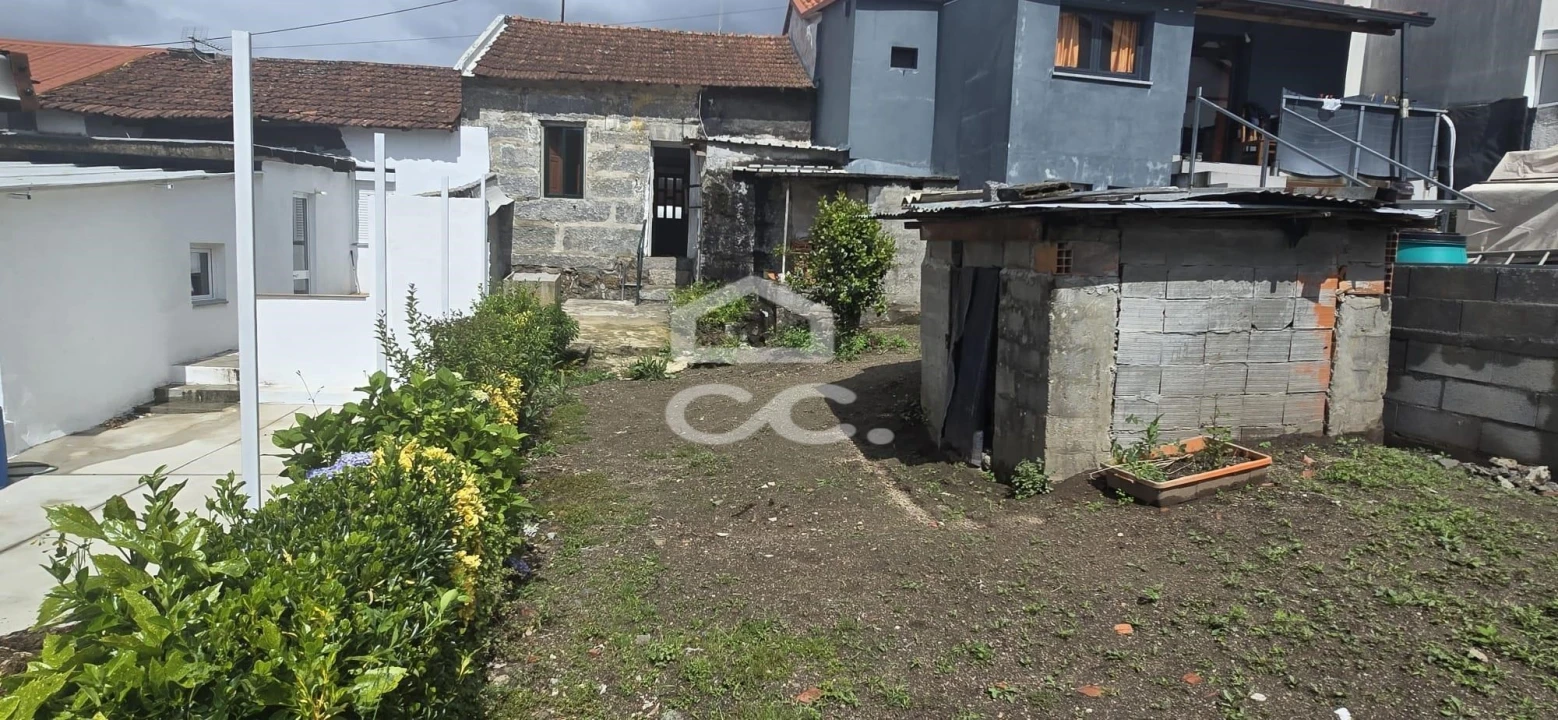 Moradia T2 para Venda em Selho (São Cristovão) Foto 11