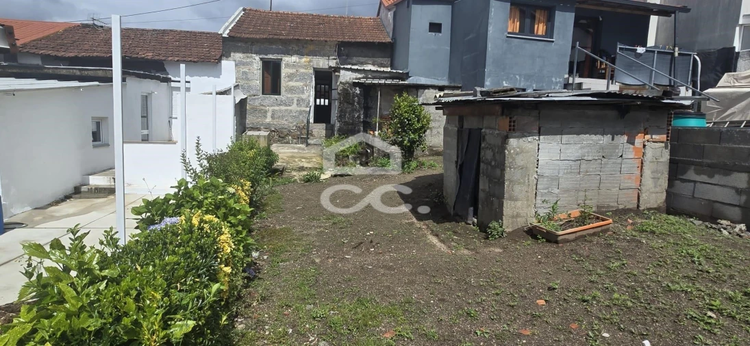 Moradia T2 para Venda em Selho (São Cristovão) Foto 11
