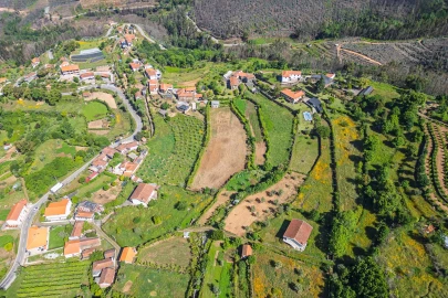 Terreno para Venda em Canelas e Espiunca