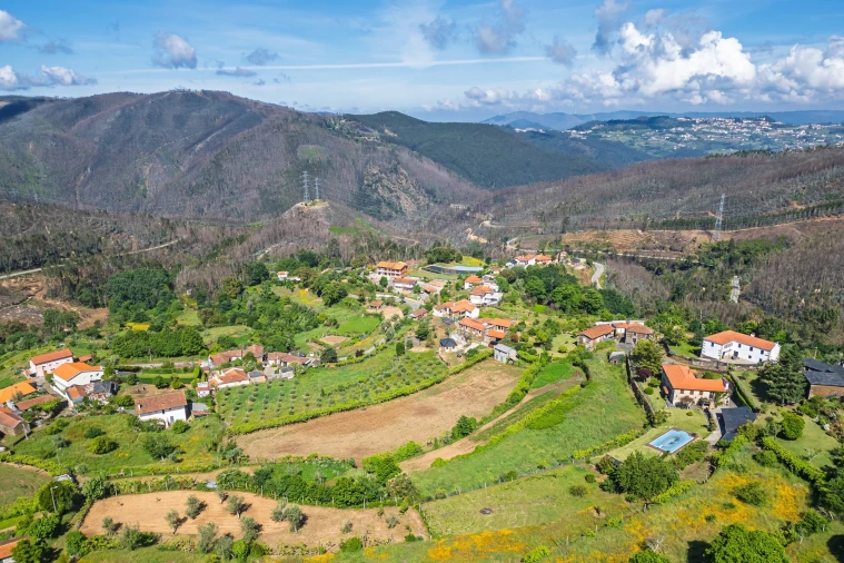 Terreno para Venda em Canelas e Espiunca Foto 10