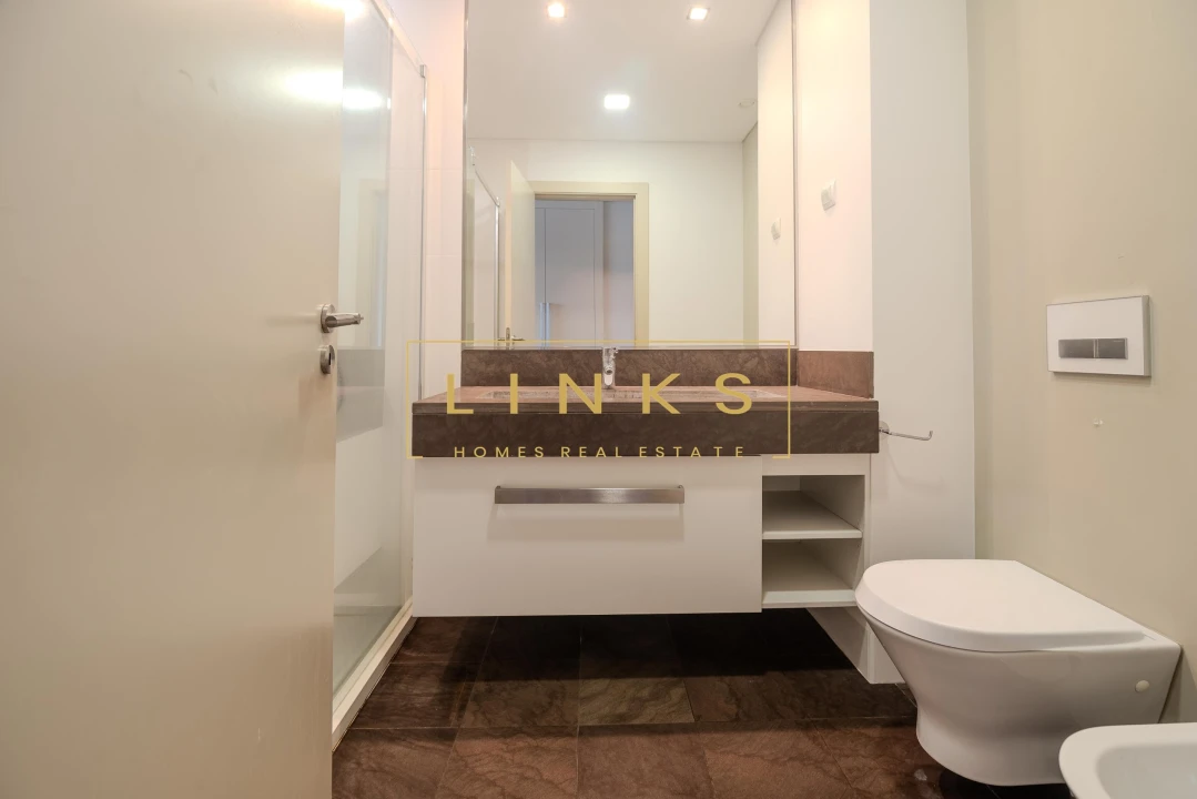 Apartamento T2 para Venda em São Martinho Foto 27