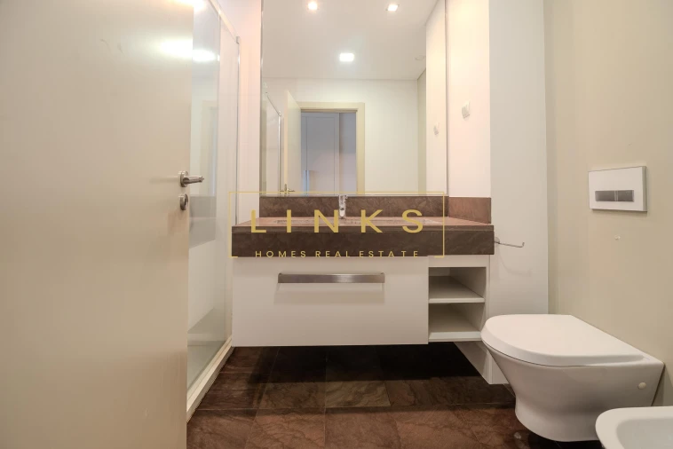Apartamento T2 para Venda em São Martinho Foto 27