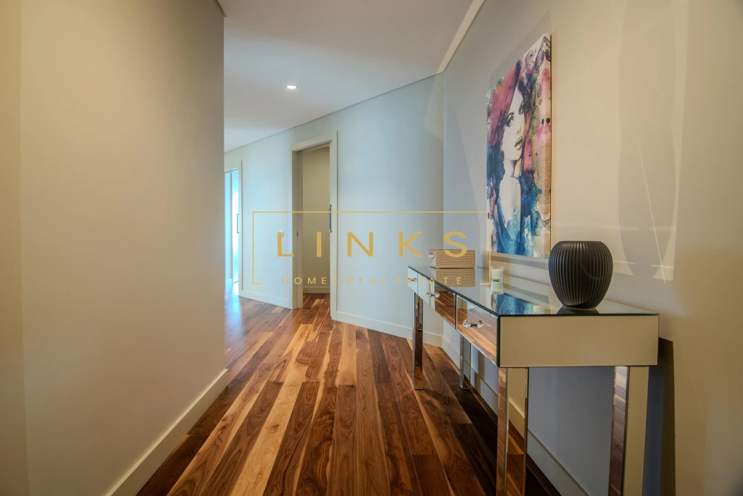 Apartamento T2 para Venda em São Martinho Foto 2