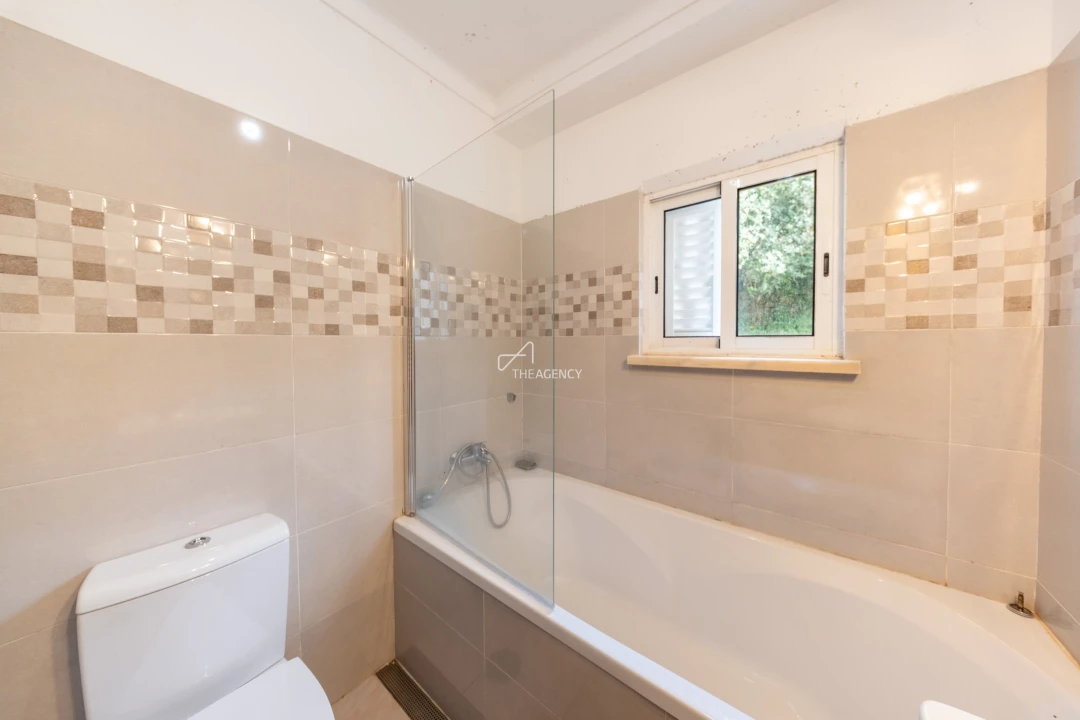 Moradia T2 para Venda em Agualva e Mira-Sintra Foto 23