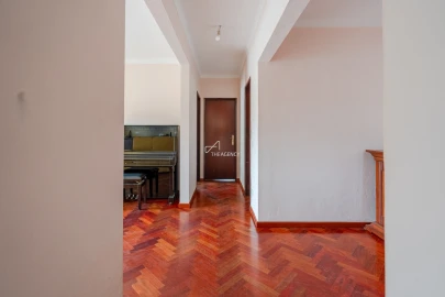 Moradia T2 para Venda em Agualva e Mira-Sintra