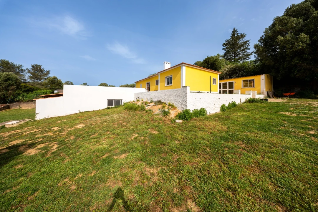 Moradia T2 para Venda em Agualva e Mira-Sintra Foto 3