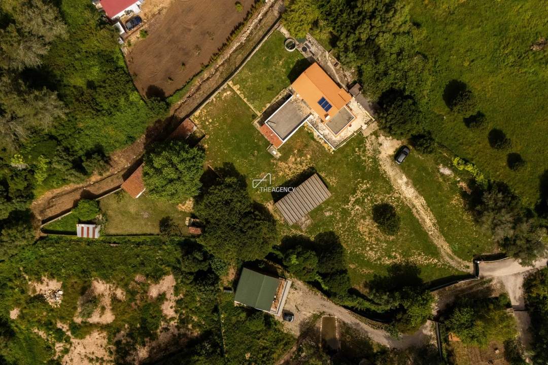 Moradia T2 para Venda em Agualva e Mira-Sintra Foto 34