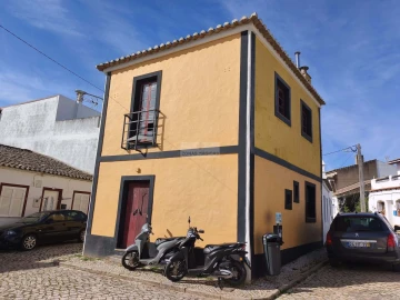 Moradia T1 para Venda em Lagos (São Sebastião e Santa Maria)