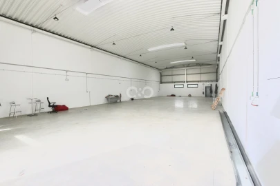 Negócio para Arrendamento em Lagos (São Sebastião e Santa Maria)