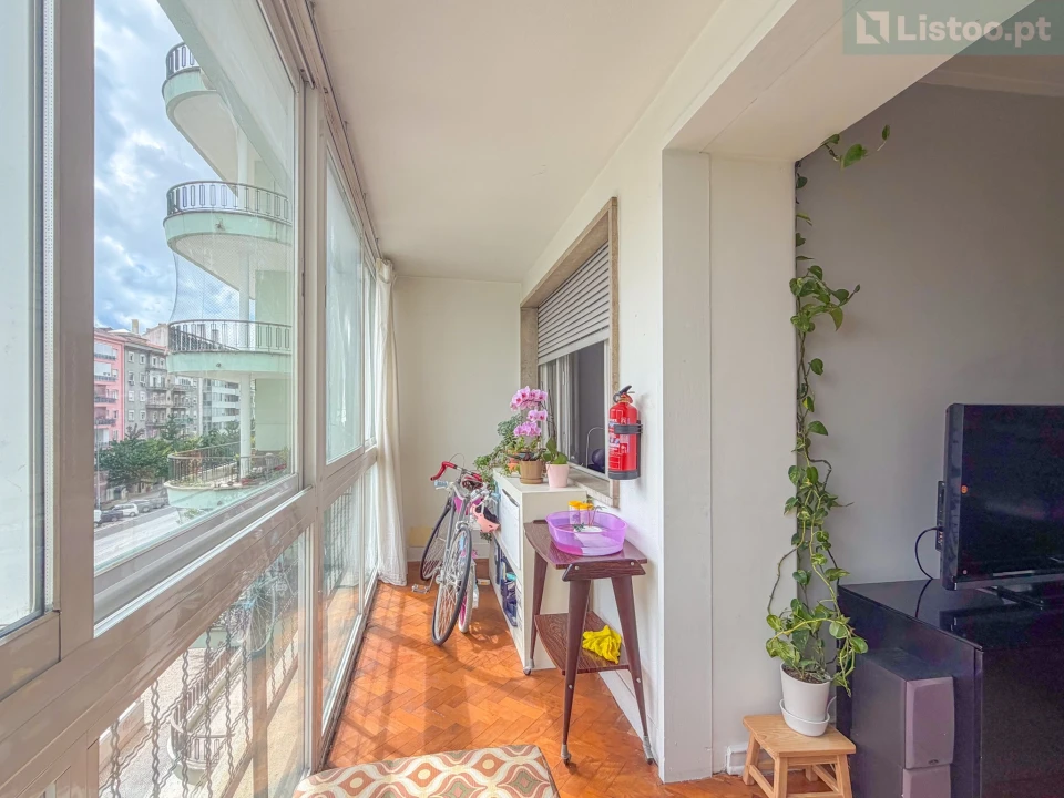 Apartamento T3 para Venda em Alvalade Foto 5