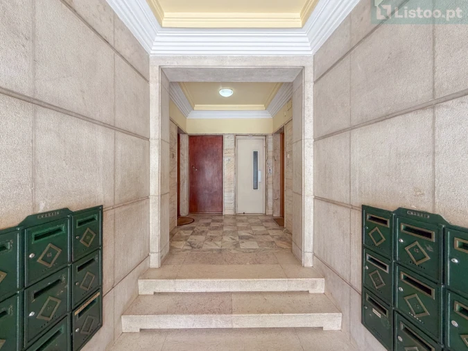 Apartamento T3 para Venda em Alvalade Foto 30