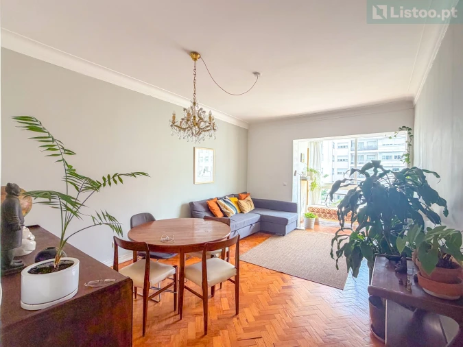Apartamento T3 para Venda em Alvalade Foto 2