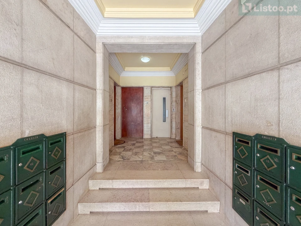 Apartamento T3 para Venda em Alvalade Foto 30