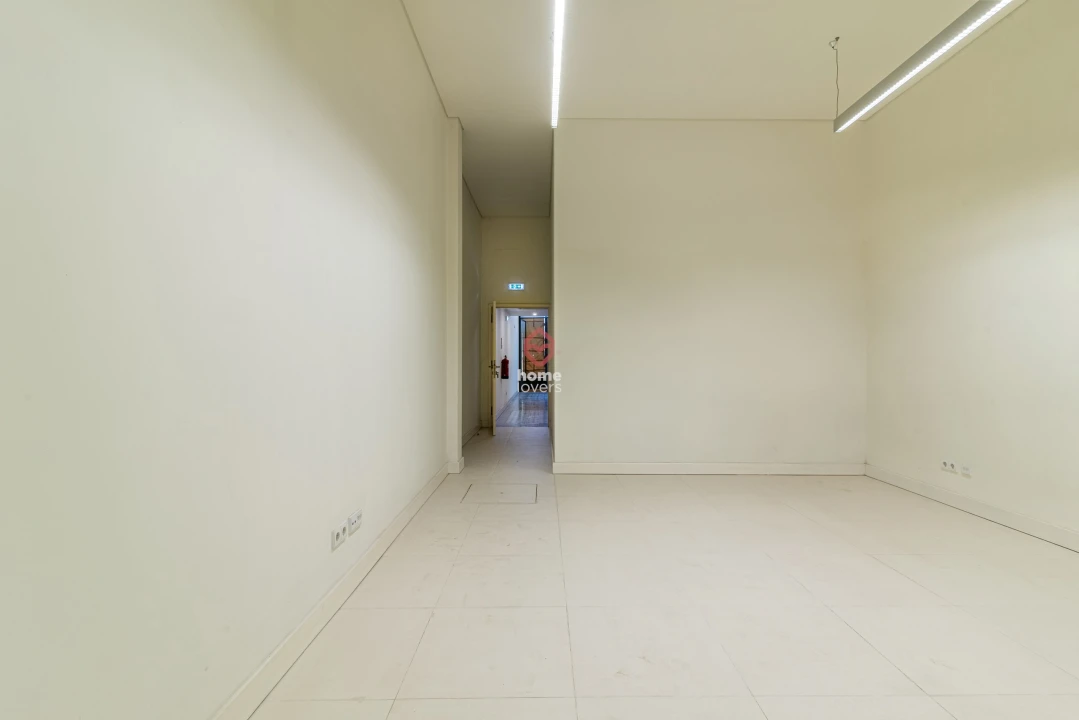 Prédio para Arrendamento em Cedofeita, Santo Ildefonso, Sé, Miragaia, São Nicolau e Vitória Foto 11