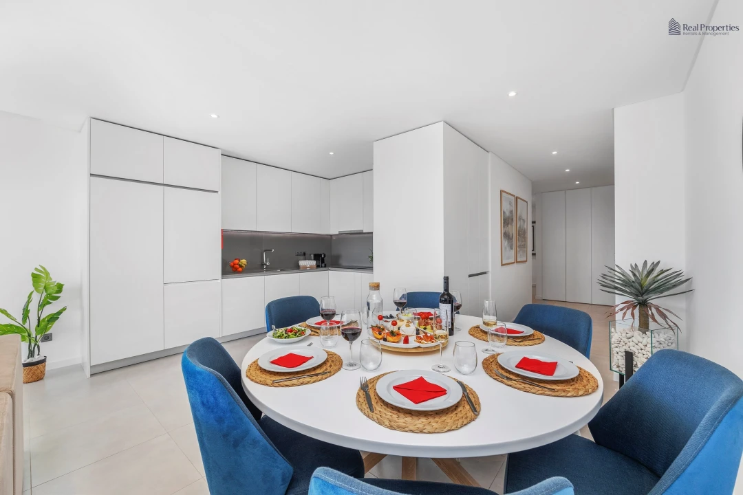 Apartamento T3 para Arrendamento em Quarteira Foto 16