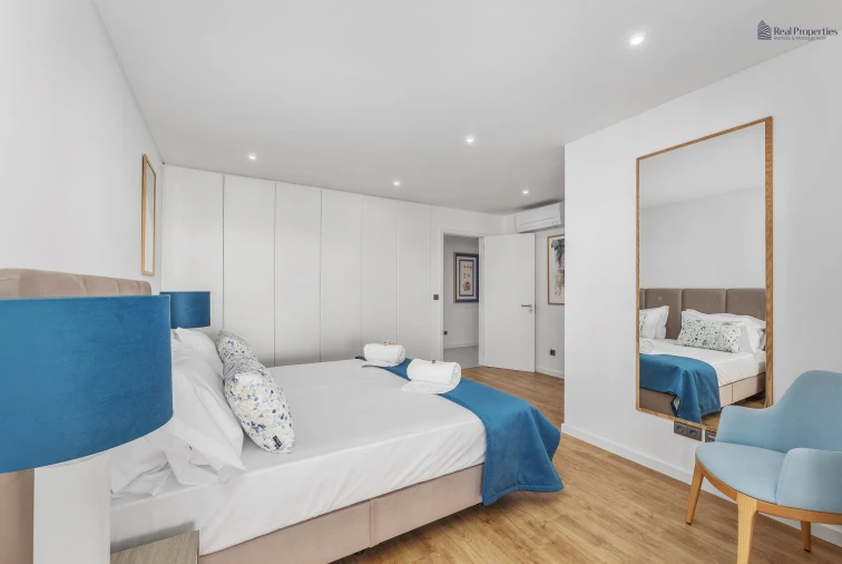 Apartamento T3 para Arrendamento em Quarteira Foto 6