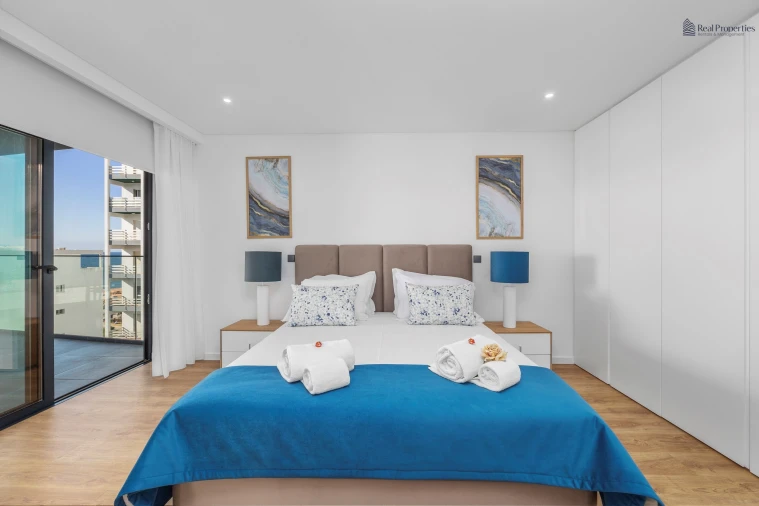 Apartamento T3 para Arrendamento em Quarteira Foto 5