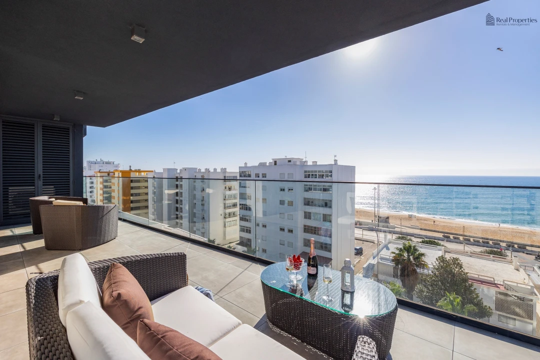 Apartamento T3 para Arrendamento em Quarteira Foto 1