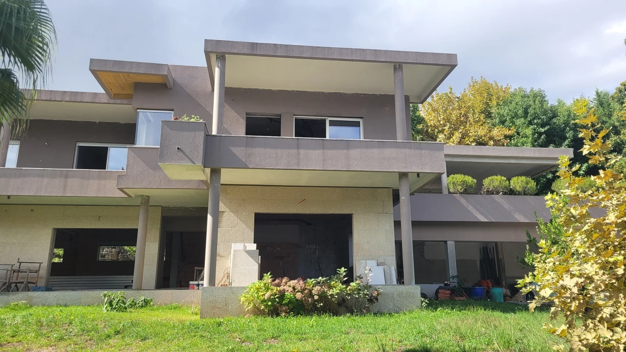 Moradia T5 para Venda em Fânzeres e São Pedro da Cova Foto 32